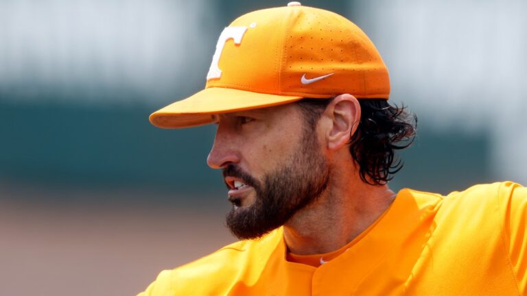 Breaking News: Tony Vitello Discusses Major Challenges for Tennessee Vols Baseball Ahead of Super Regional