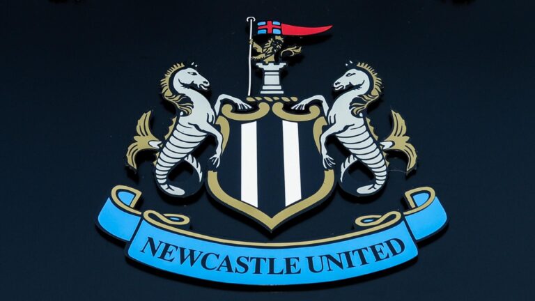 newcastle-united-crest-logo_2kap5vet0hvu14q1p97x6gyn6