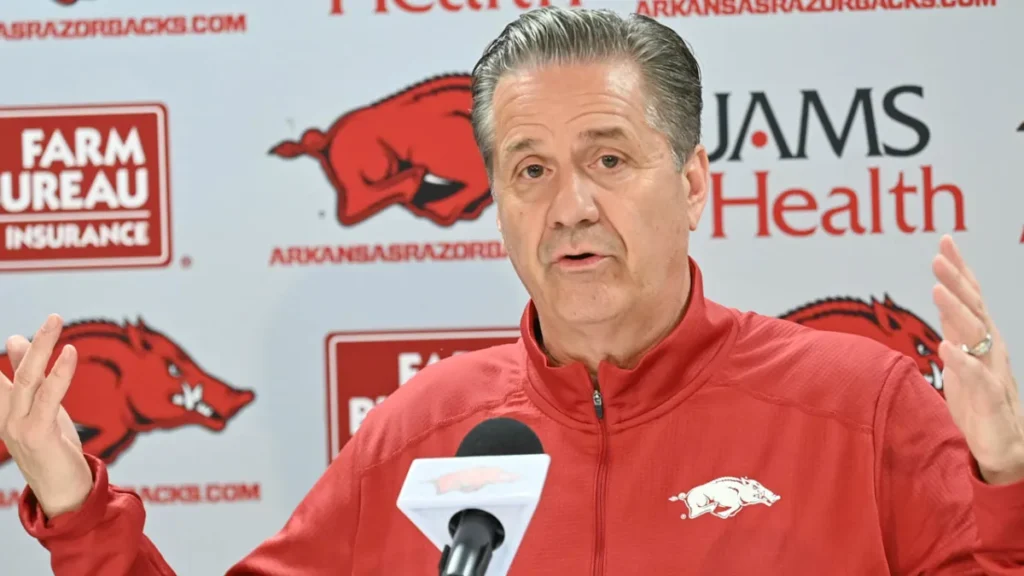 Breaking News:  Arkansas Razorbacks head coach John Calipari knot another surprise deal that pleases all hogs.