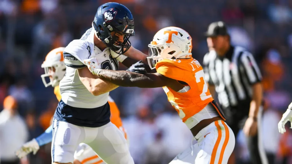 Tennessee Volunteers Set to Lose Potential Starter for the Entire 2024 College Football Season